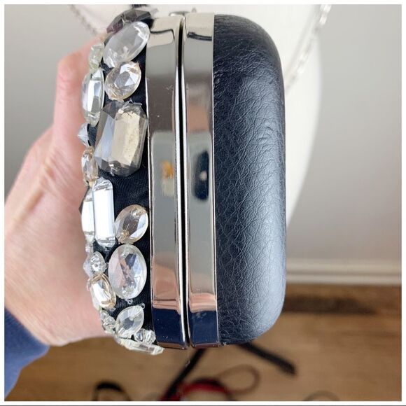 Kimchi Blu Gem Encrusted Clamshell Evening Bag Small Shoulder Cross-body - Picture 8 of 14